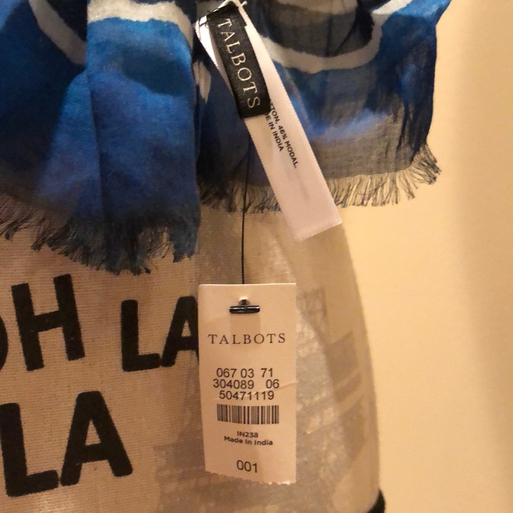 Talbots scarf - Picture 2 of 6